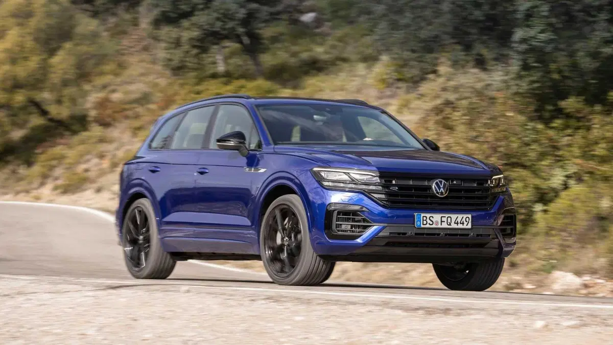 Volkswagen Touareg R, debutto al Salone di Ginevra 2020 (2)