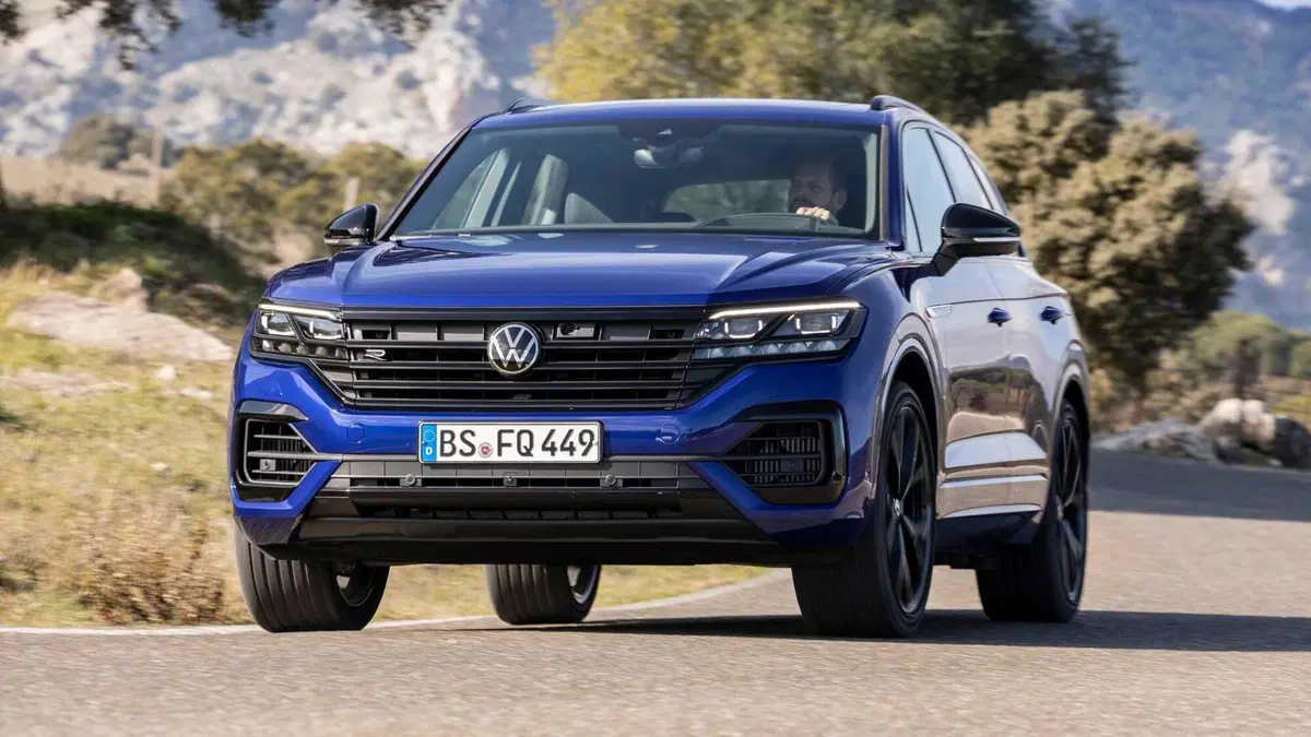 Volkswagen Touareg R, debutto al Salone di Ginevra 2020 (14)