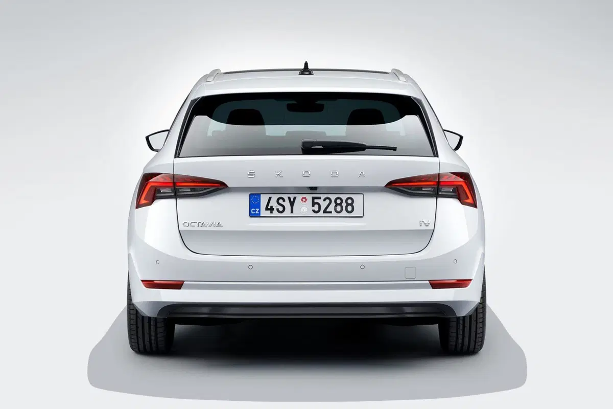 Skoda Octavia Station Wagon 2.0 TDI EVO SCR 200 CV DSG Wagon RS (25)