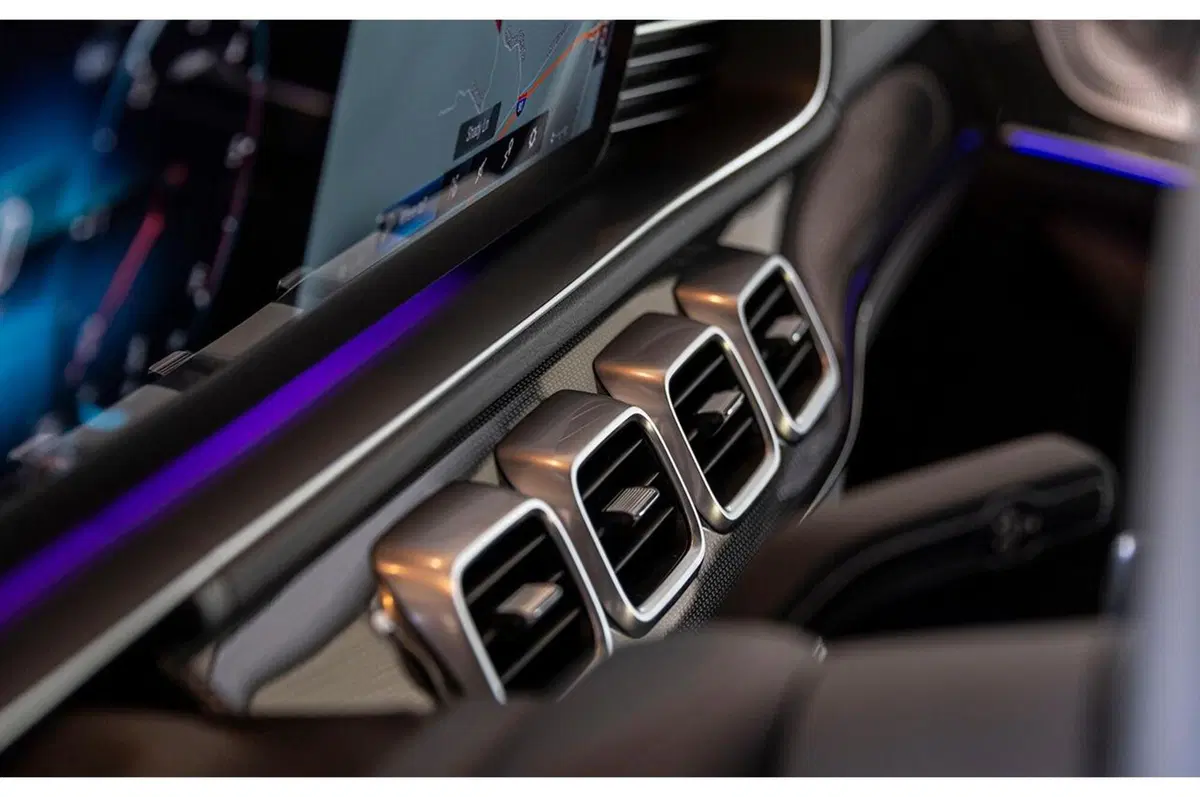 Nuova Mercedes-Benz GLS, è davvero la Classe S dei Suv? [Video] (18)
