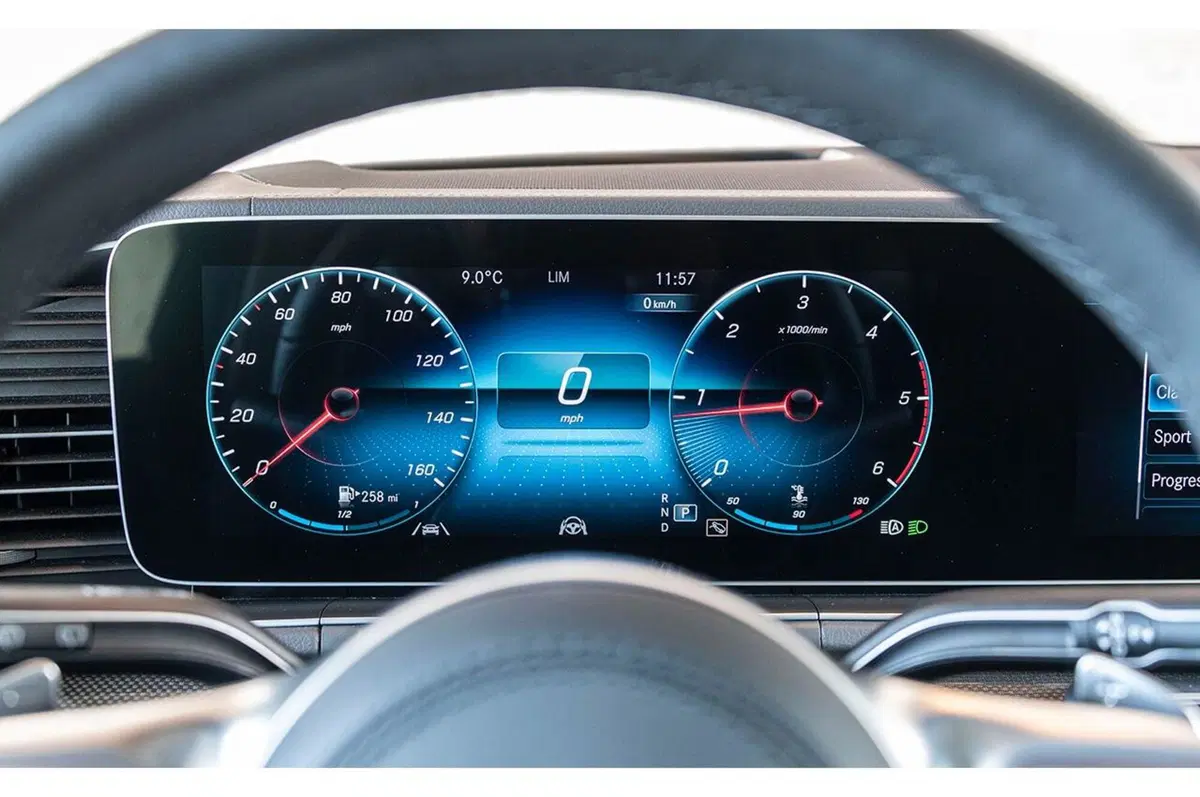 Nuova Mercedes-Benz GLS, è davvero la Classe S dei Suv? [Video] (19)
