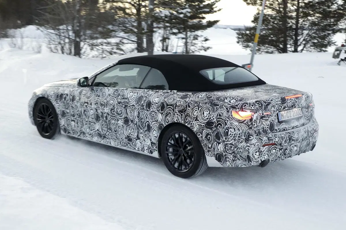 Nuova BMW Serie 4: avvistata con la maxi griglia [Foto spia] (9)