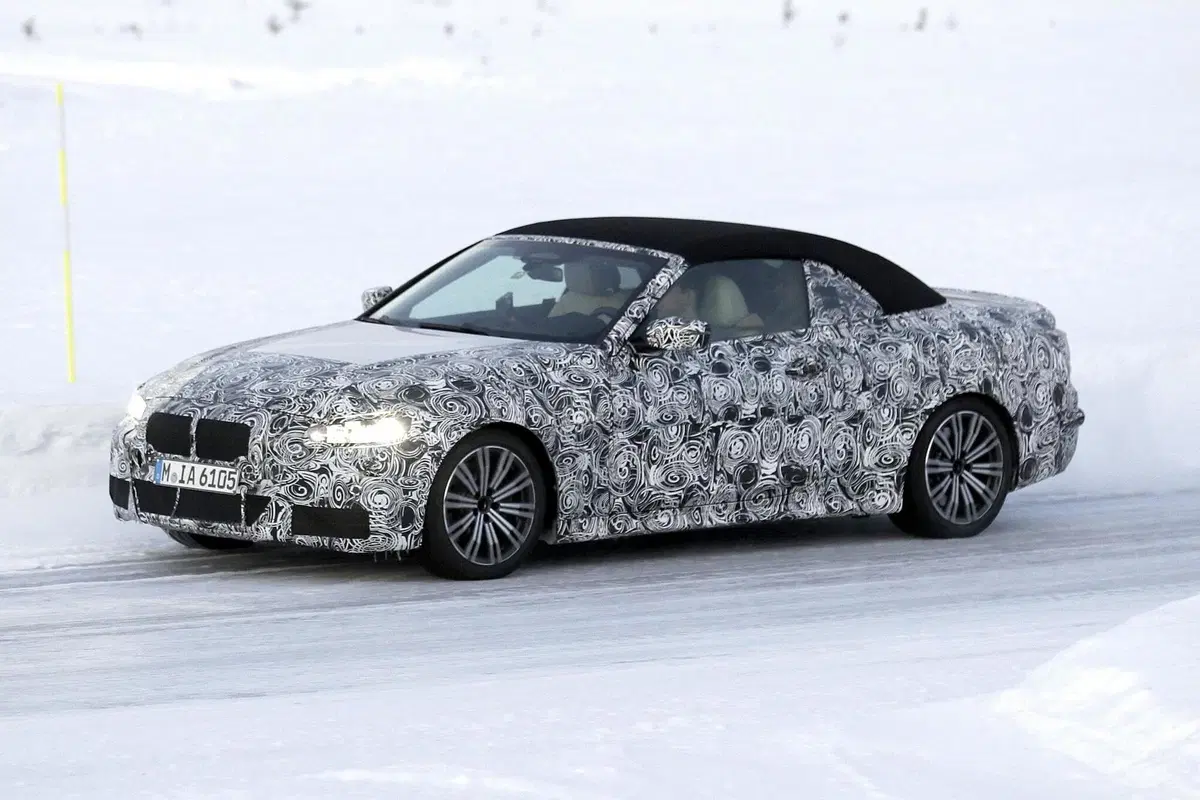Nuova BMW Serie 4: avvistata con la maxi griglia [Foto spia] (18)