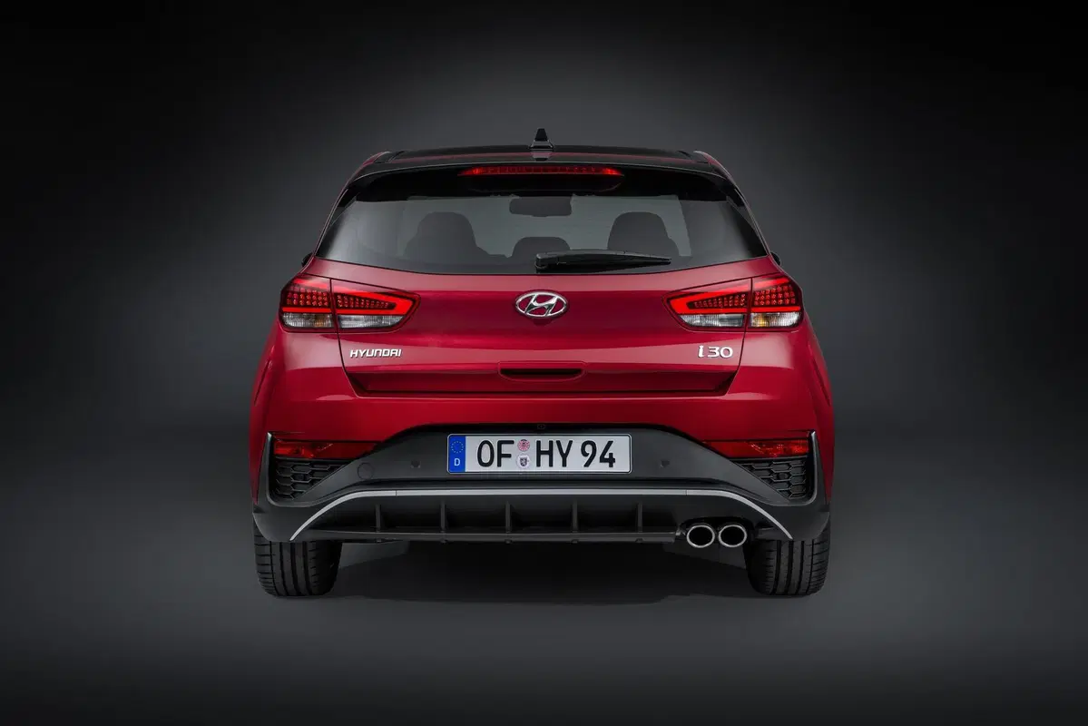 Hyundai i30 2020: restyling e motori mild hybrid, anche diesel (13)