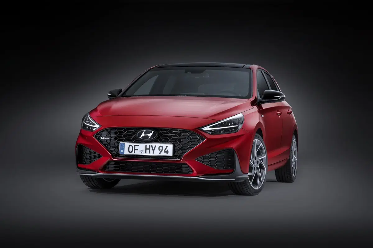 Hyundai i30 2020: restyling e motori mild hybrid, anche diesel (9)