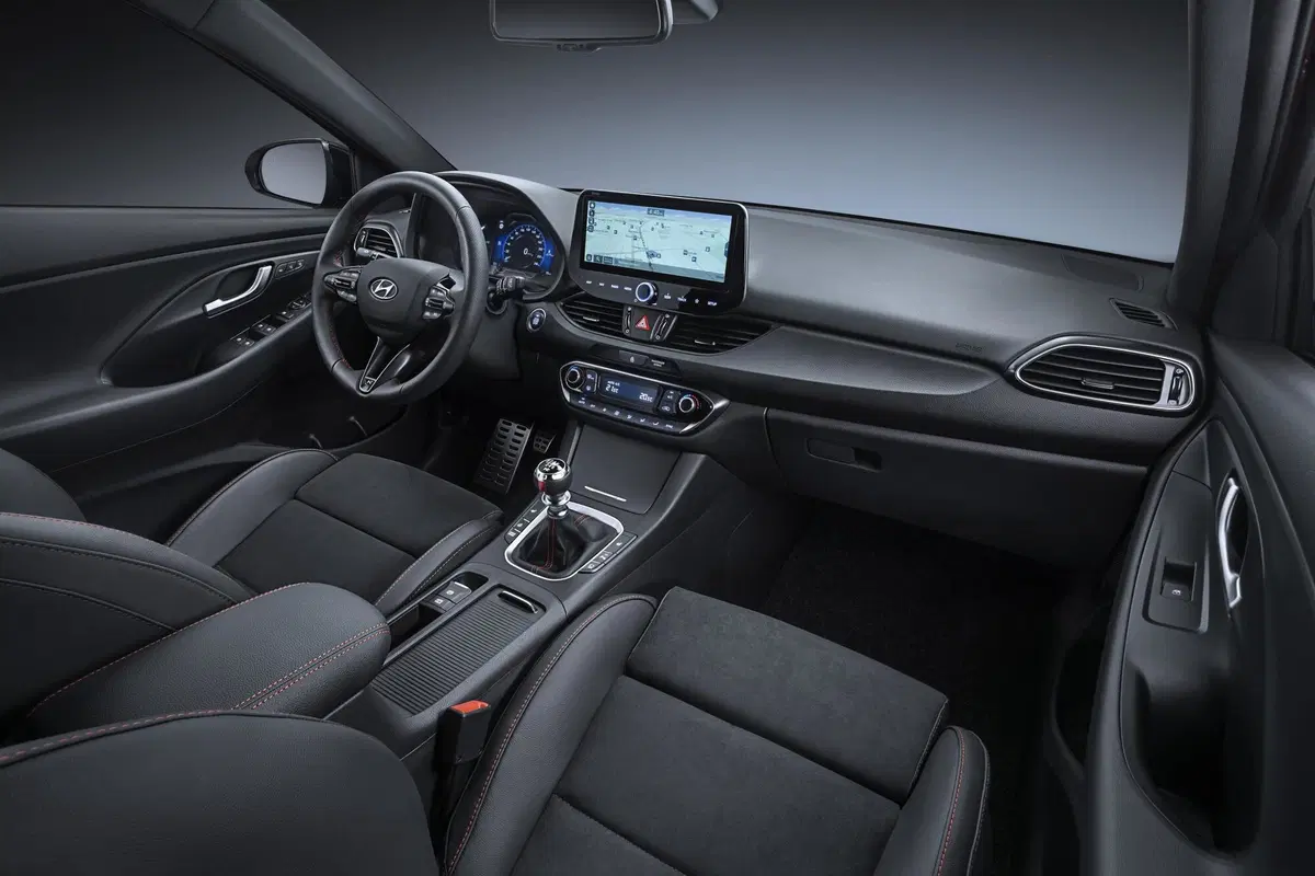 Hyundai i30 2020: restyling e motori mild hybrid, anche diesel (4)