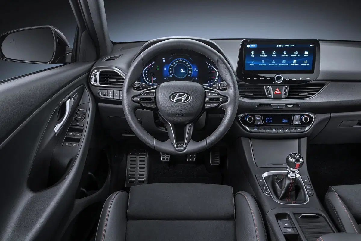 Hyundai i30 2020: restyling e motori mild hybrid, anche diesel (16)