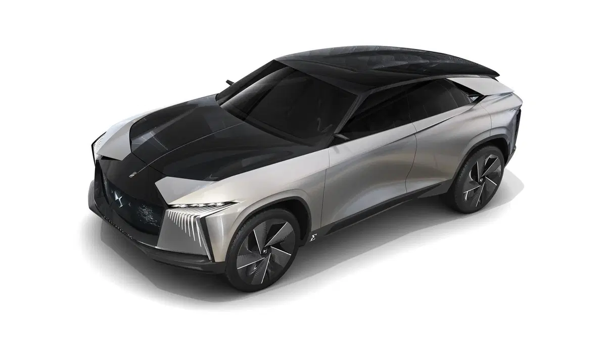 DS Aero Sport Lounge: concept elettrica al Salone di Ginevra 2020 (3)