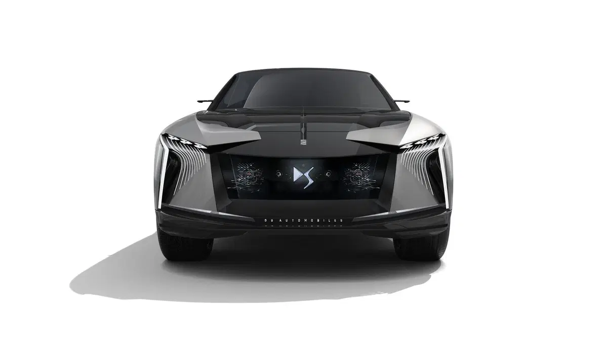 DS Aero Sport Lounge: concept elettrica al Salone di Ginevra 2020 (4)