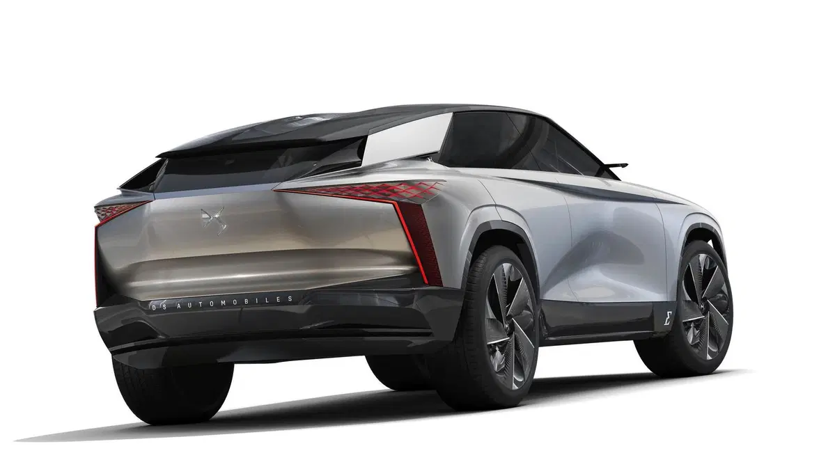DS Aero Sport Lounge: concept elettrica al Salone di Ginevra 2020 (6)