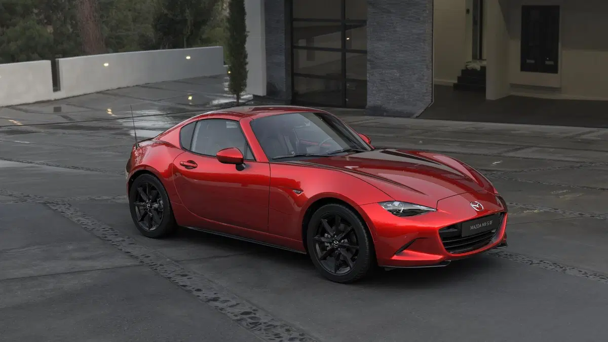 Mazda MX-5 2020: nuovi colori e più sportività (2)