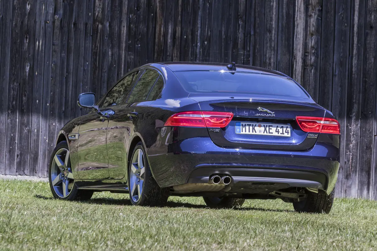 Jaguar AWD: la trazione integrale arriva su XE e XF (2)