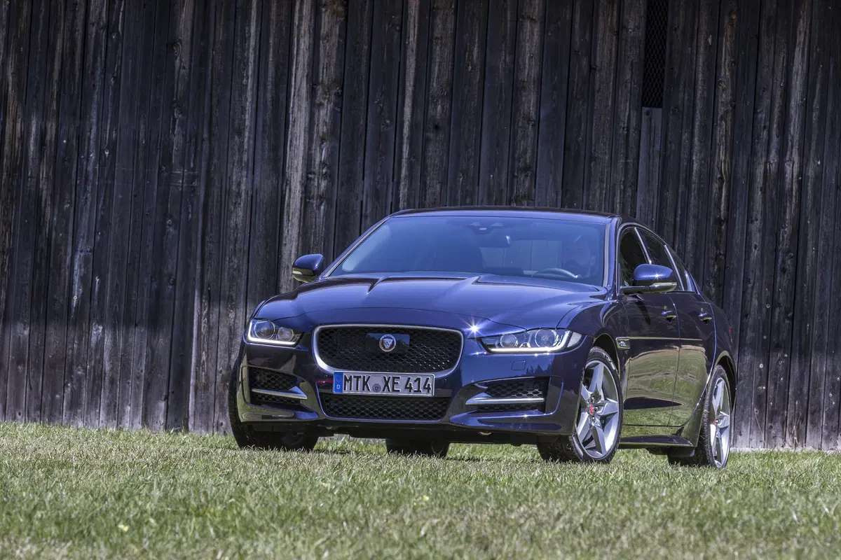 Jaguar AWD: la trazione integrale arriva su XE e XF (3)