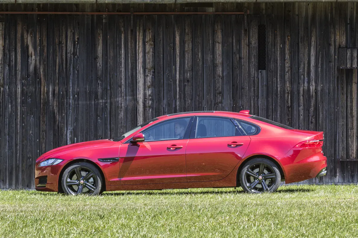 Jaguar AWD: la trazione integrale arriva su XE e XF (8)