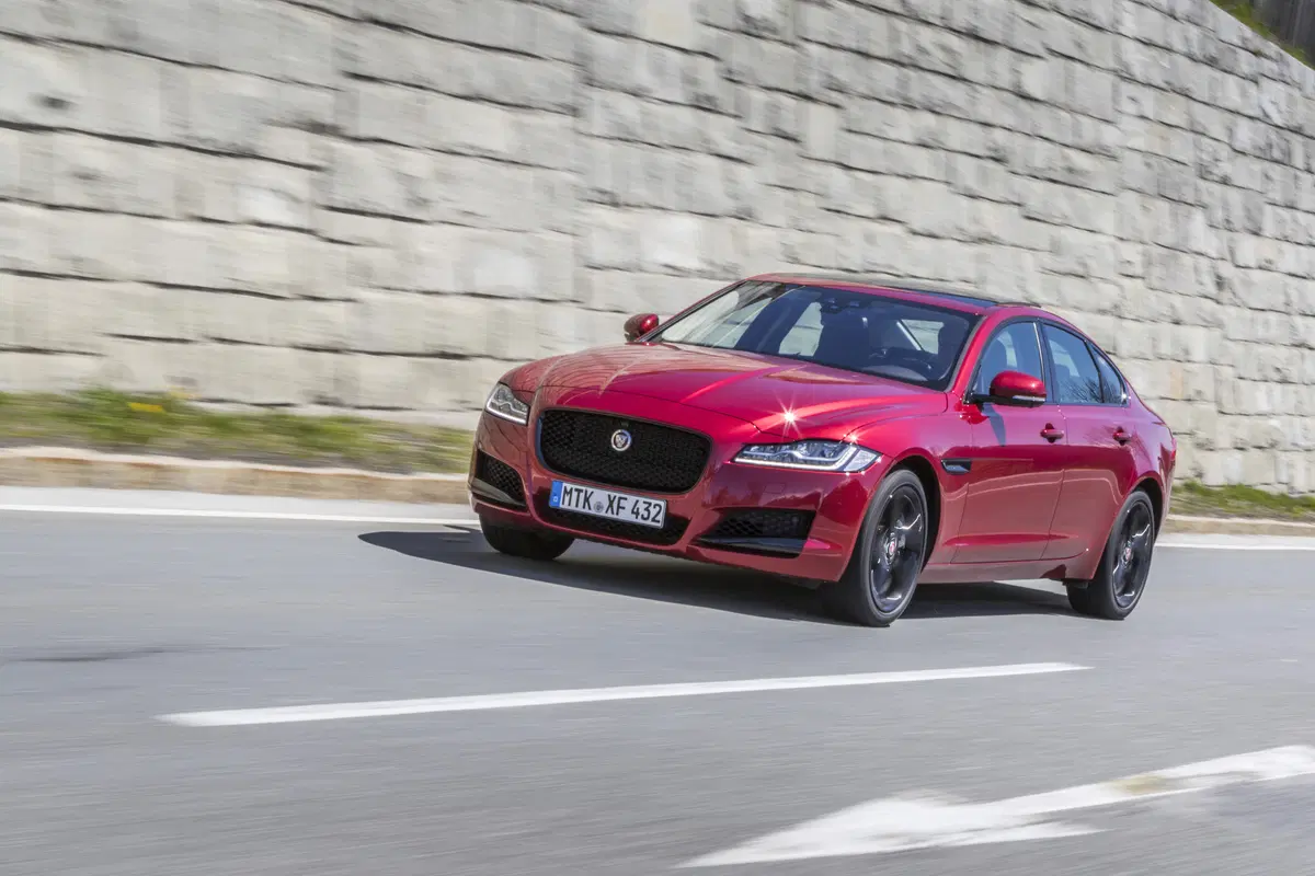 Jaguar AWD: la trazione integrale arriva su XE e XF (9)
