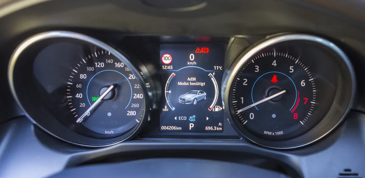 Jaguar AWD: la trazione integrale arriva su XE e XF (11)