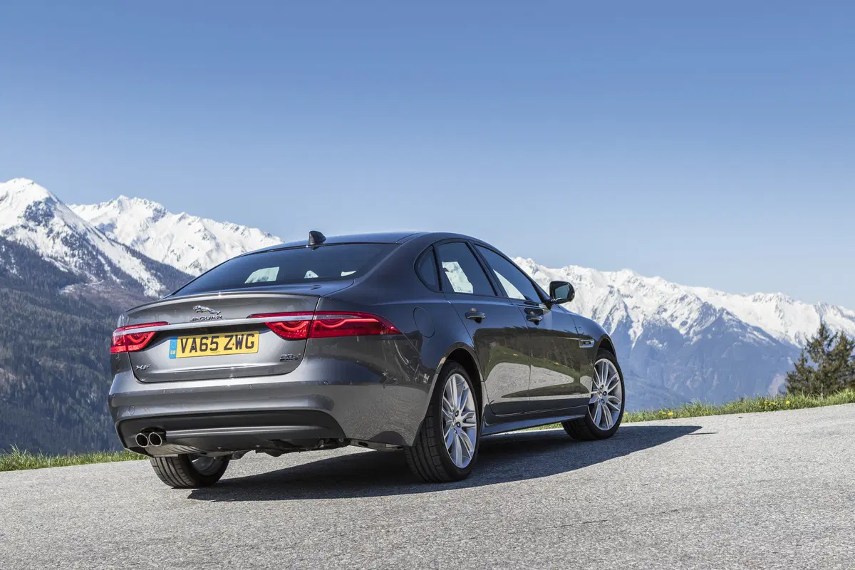 Jaguar AWD: la trazione integrale arriva su XE e XF (6)