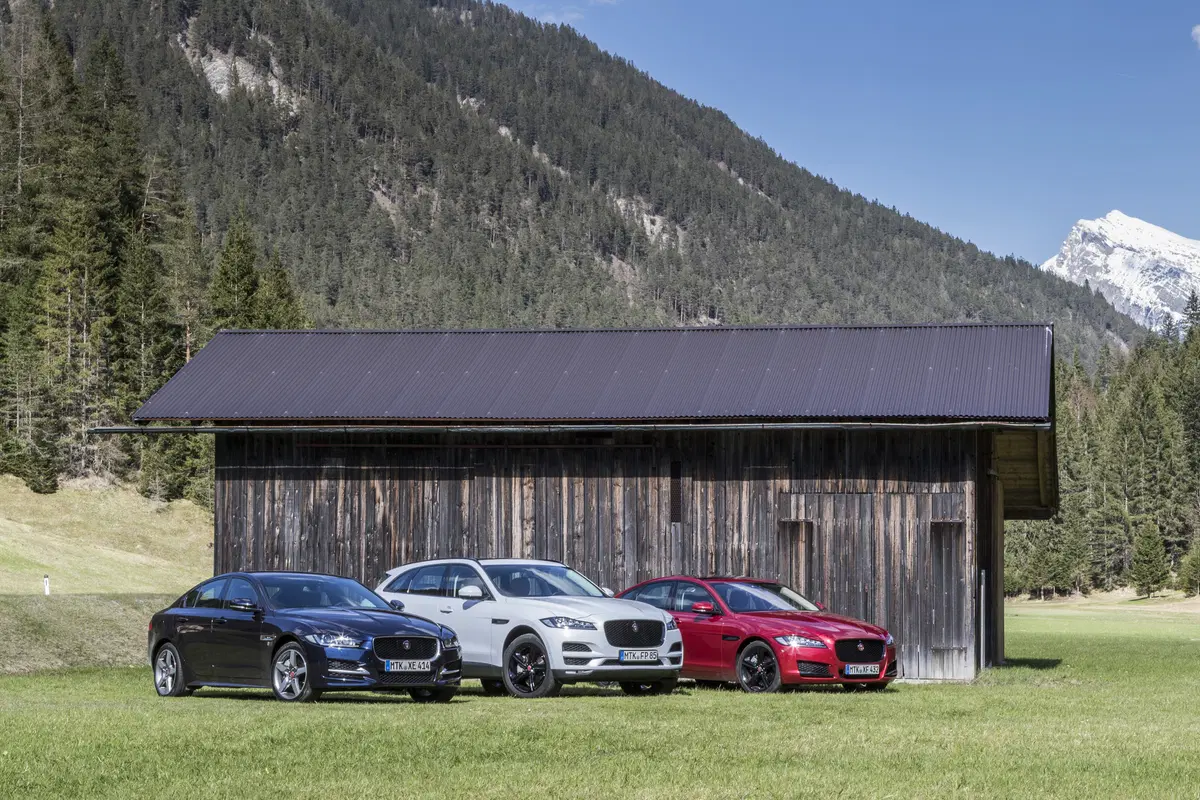 Jaguar AWD: la trazione integrale arriva su XE e XF (3)