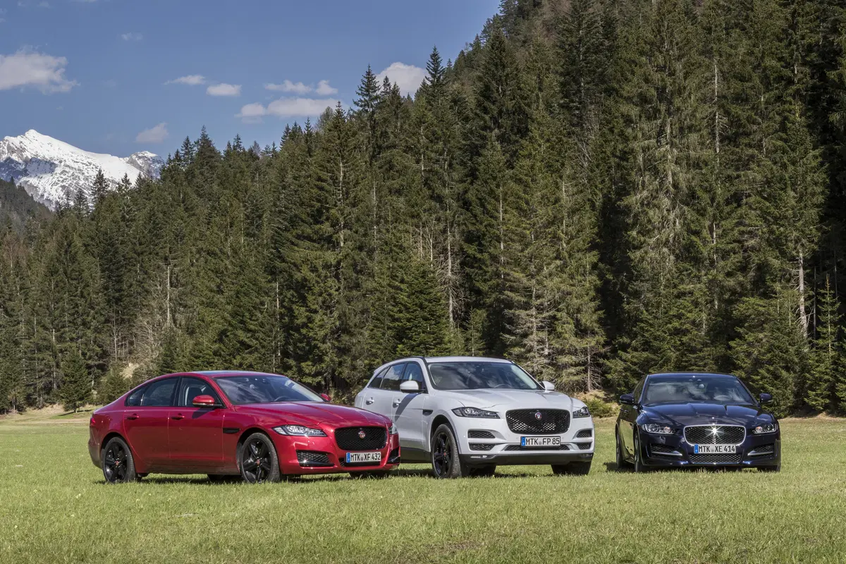 Jaguar AWD: la trazione integrale arriva su XE e XF