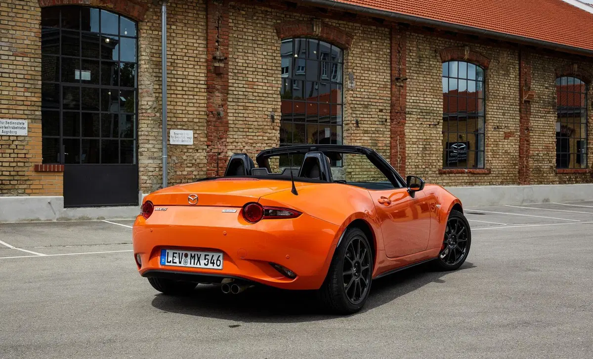 Mazda MX-5 (4)