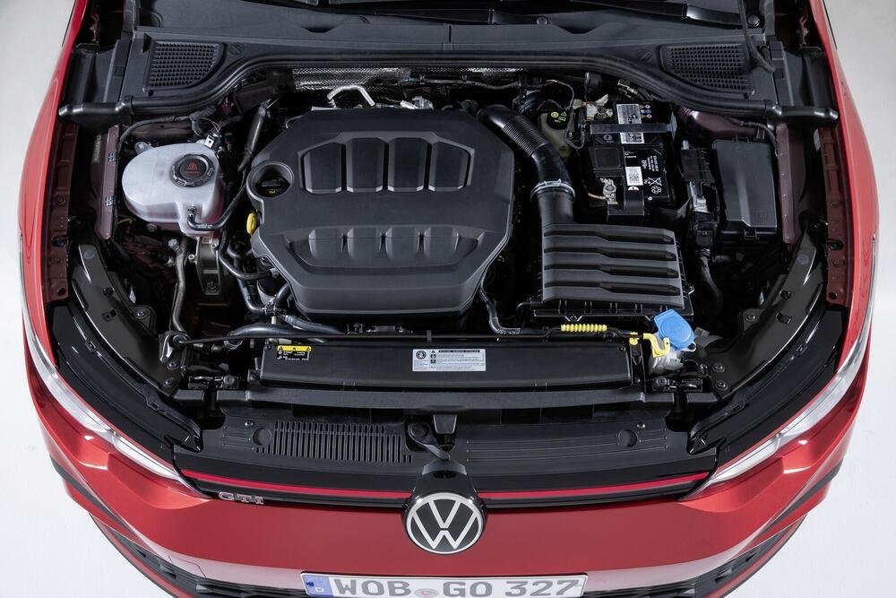 Sotto al cofano della Volkswagen Golf GTI 2020 un 2.0 da 245 CV