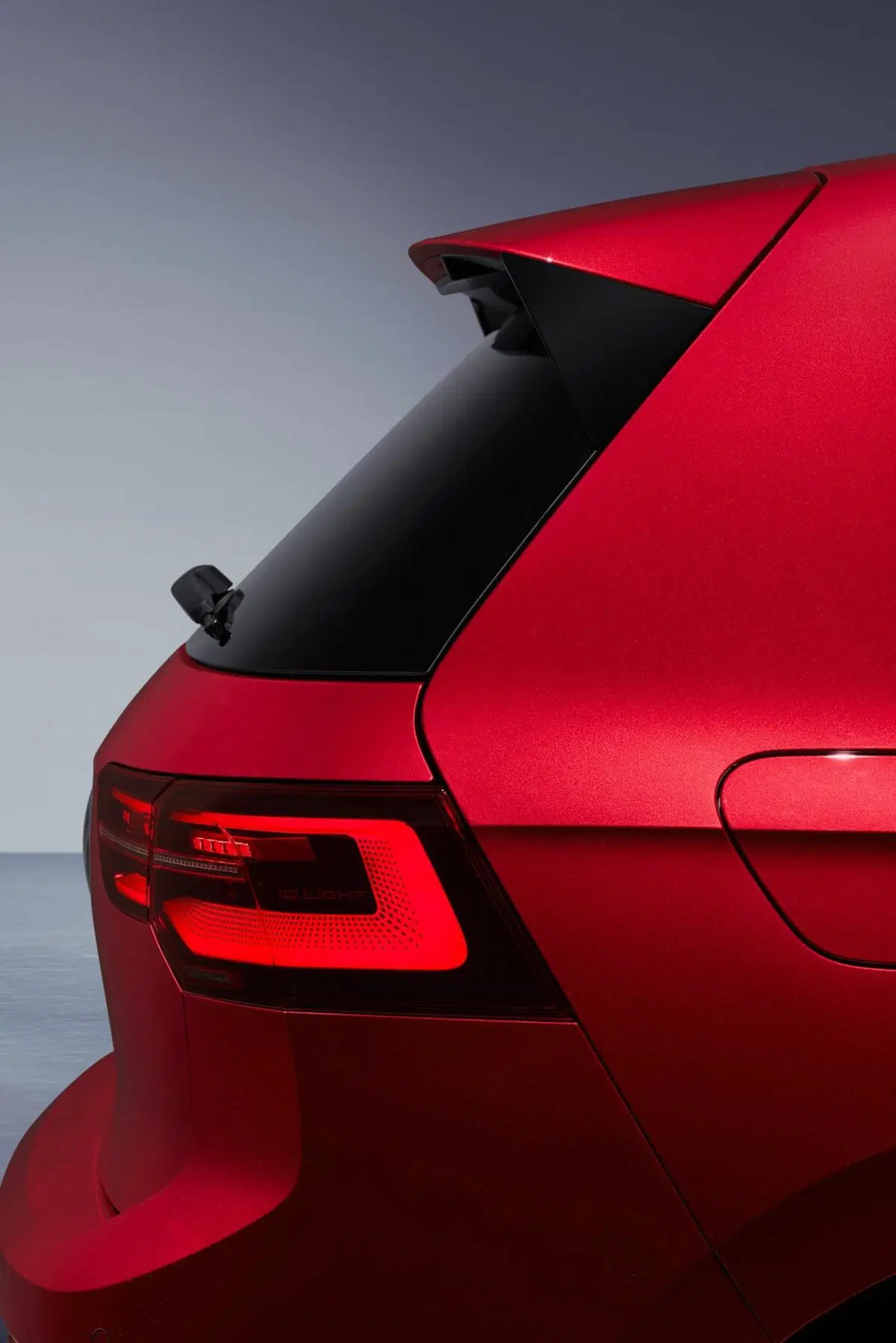 Volkswagen Golf GTI Mk8: 245 CV per l'iconica sportiva tedesca (12)