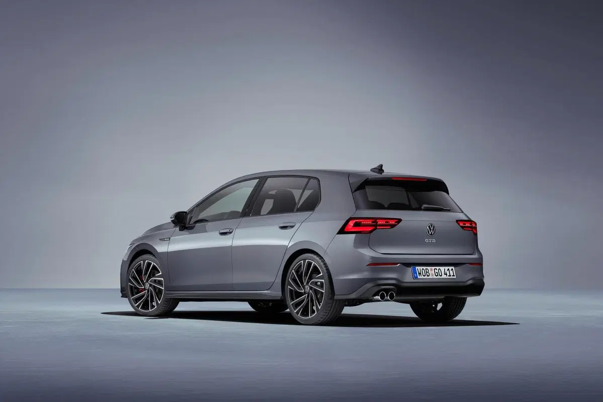 Volkswagen Golf GTD 2020: diesel da 200 CV al Salone di Ginevra 2020 (3)