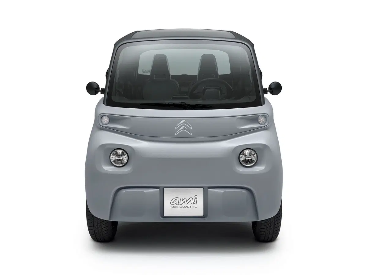 Citroën Ami: la microcar elettrica diventa realtà (20)