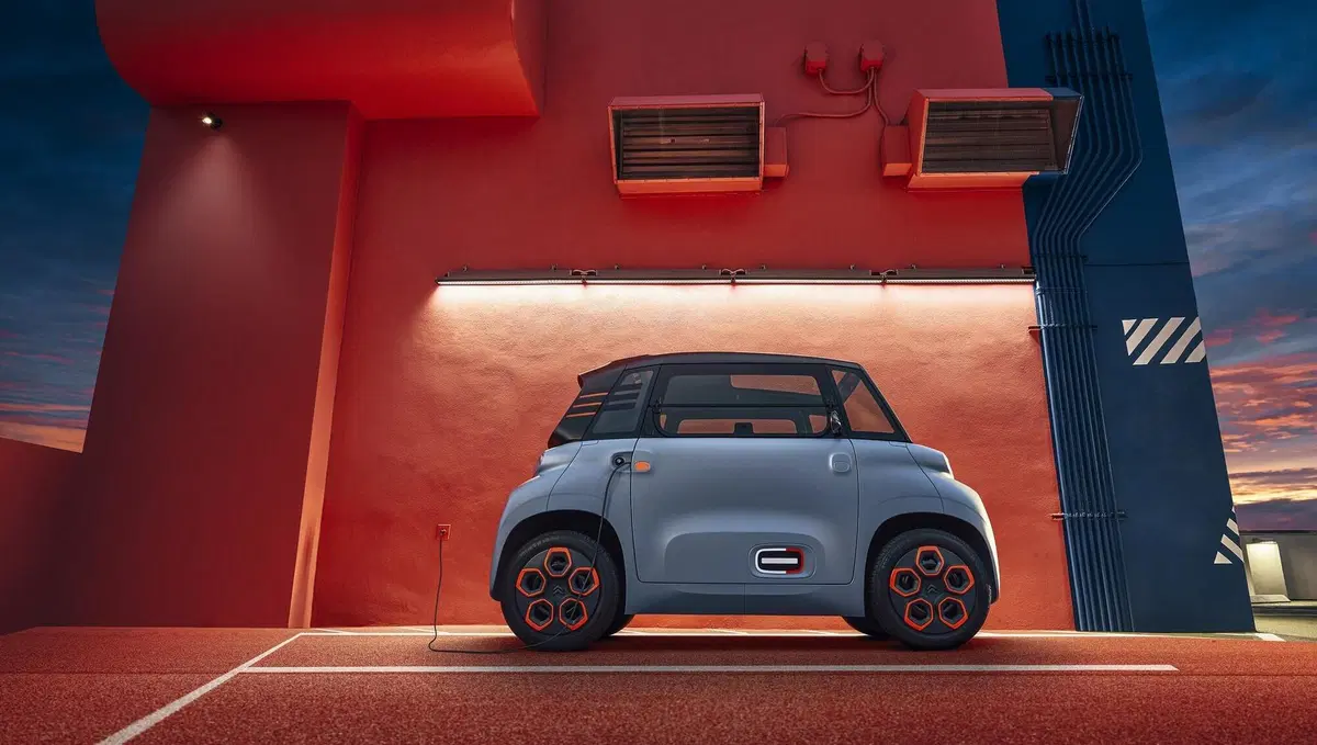Citroën Ami: la microcar elettrica diventa realtà (2)