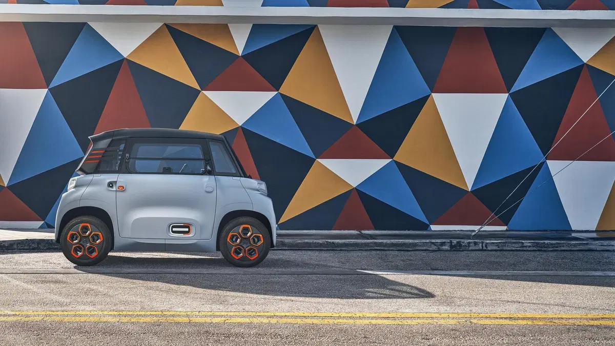 Citroën Ami: la microcar elettrica diventa realtà (13)