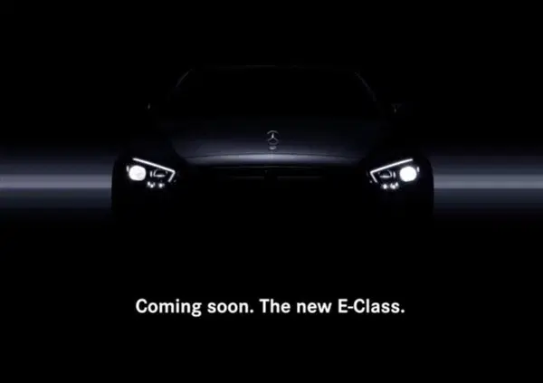 Mercedes Classe E restyling, diffuso un teaser