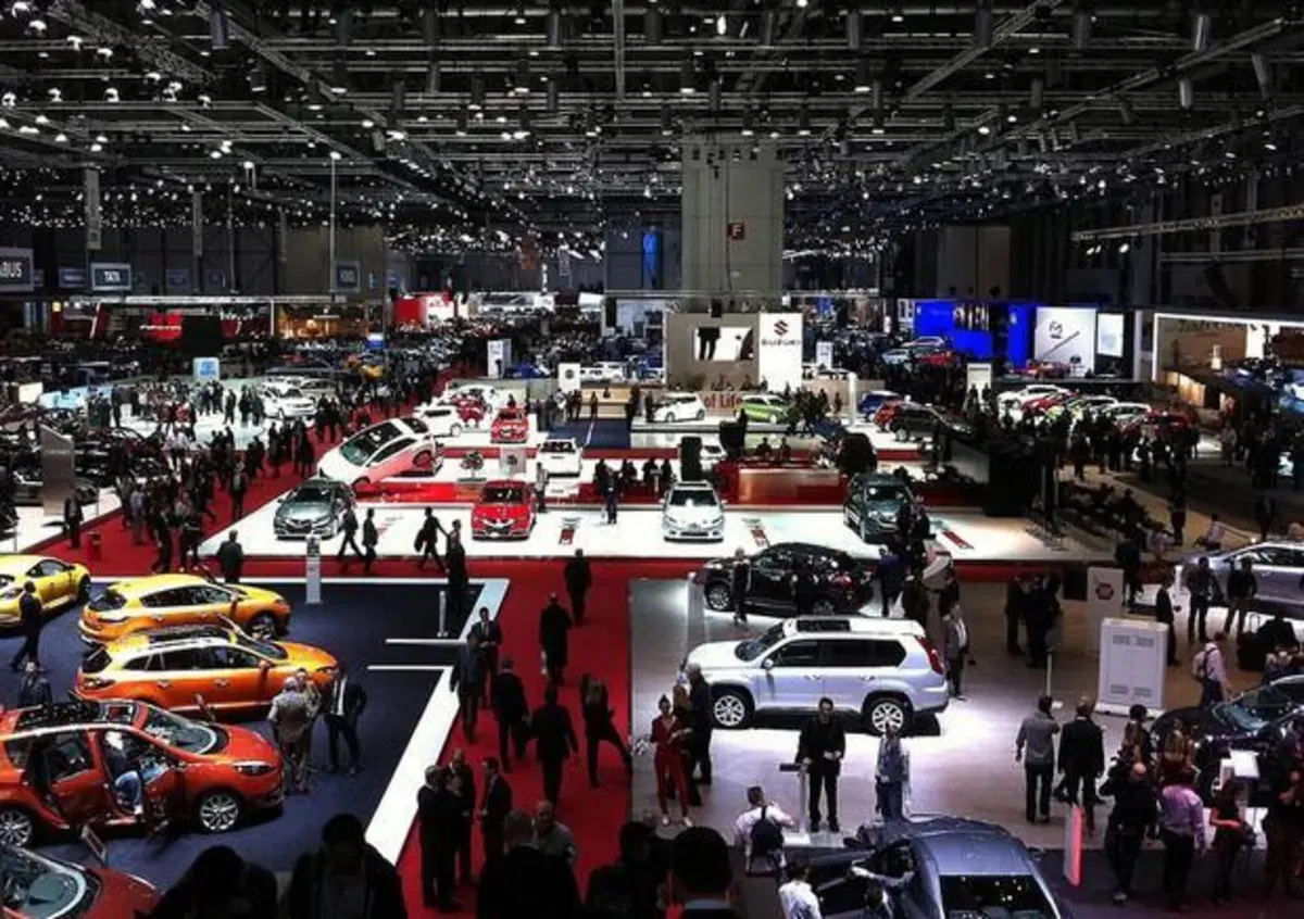 Salone di Ginevra "Non c'&egrave; un piano B". Rinviato al 2021