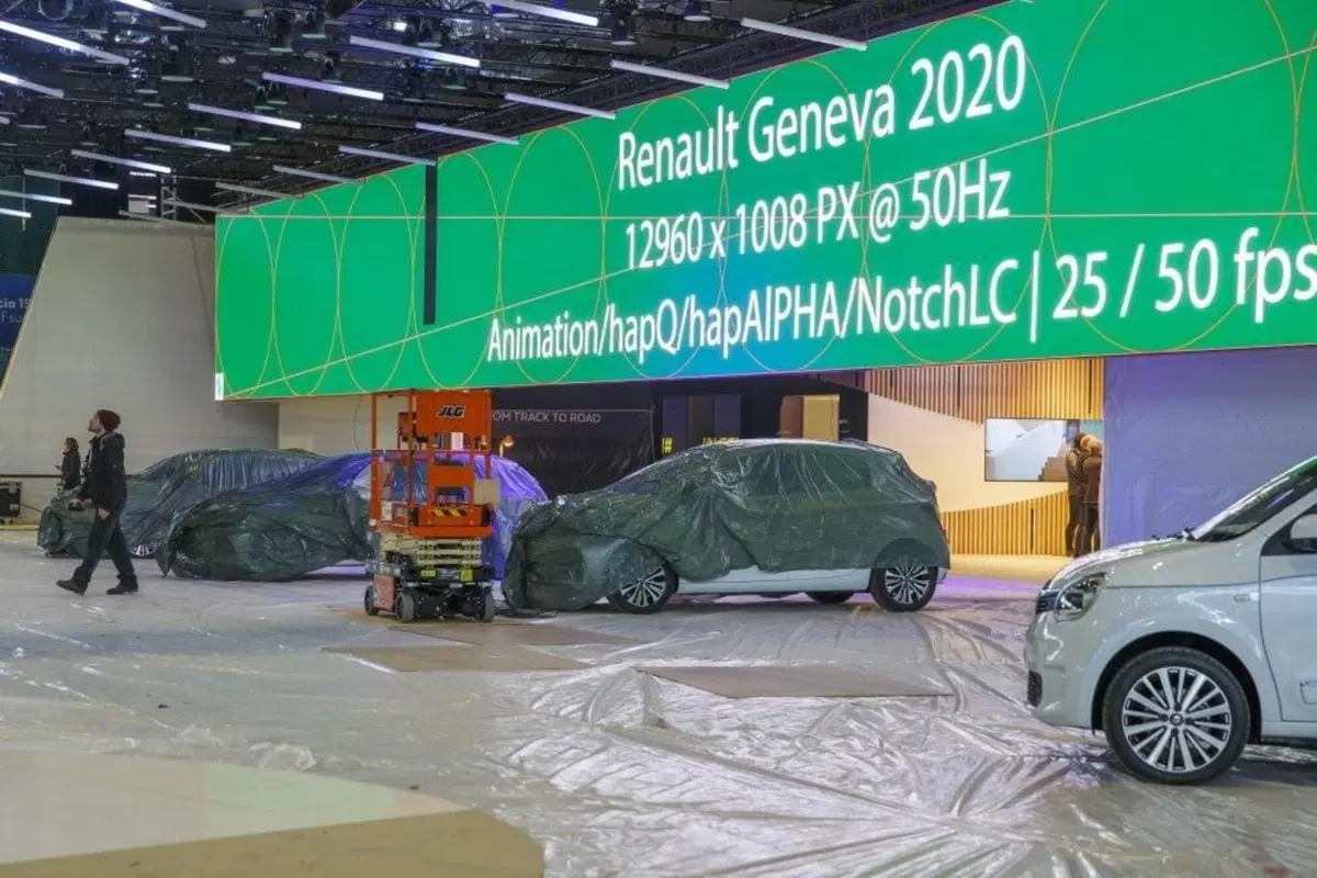 Salone di Ginevra 2020 cancellato: le foto degli stand in allestimento (6)
