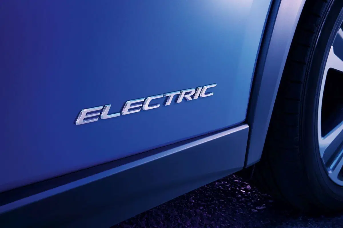 Lexus UX300e, la prima elettrica di Lexus (8)