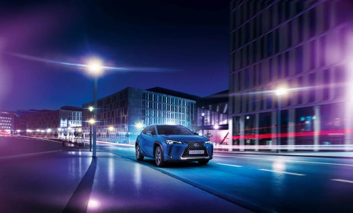 Lexus UX300e, la prima elettrica di Lexus (3)
