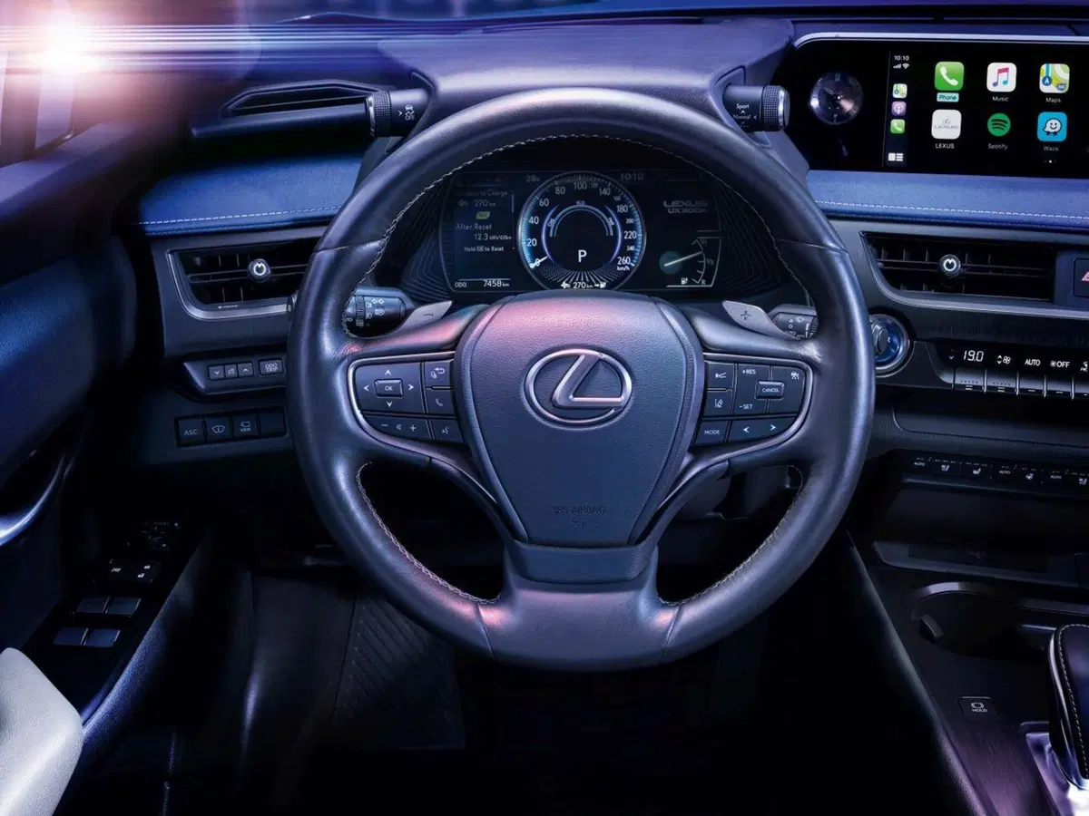Lexus UX300e, la prima elettrica di Lexus (25)