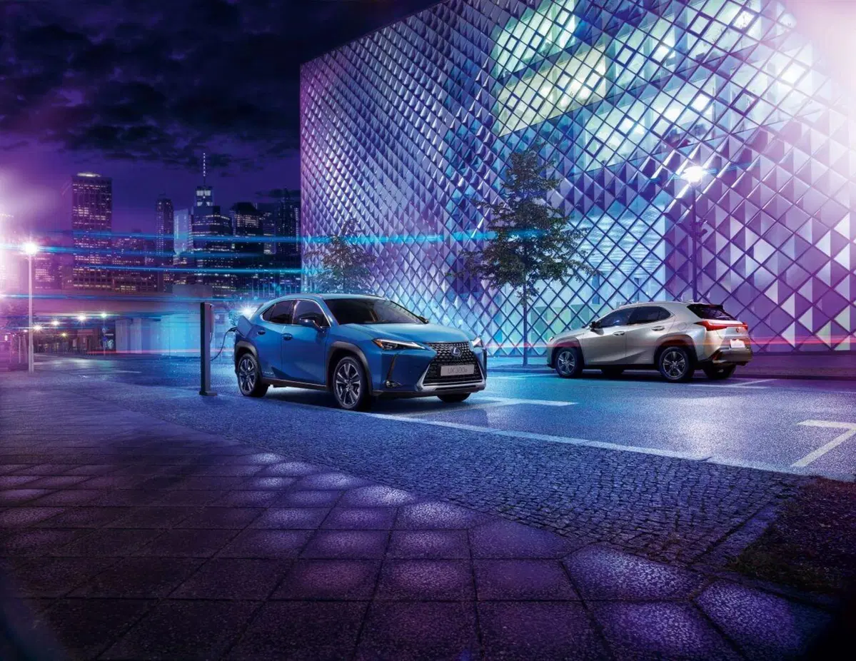 Lexus UX300e, la prima elettrica di Lexus (4)