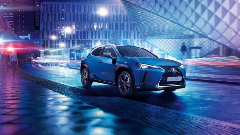 Lexus UX300e, la prima elettrica di Lexus
