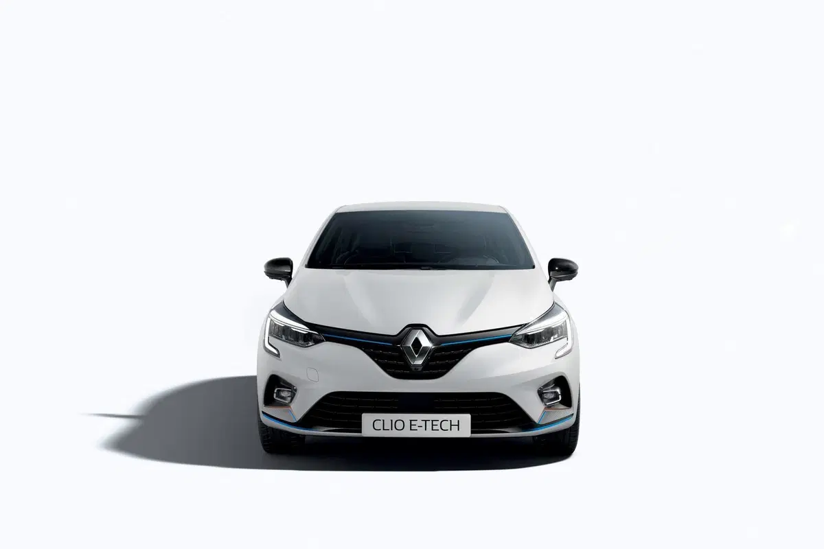 Renault Clio E-Tech Hybrid: la compatta francese diventa ibrida (13)