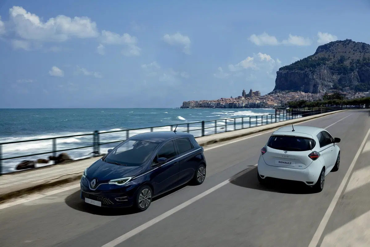 Renault Zoe Riviera: special edition che si ispira all'oceano (9)