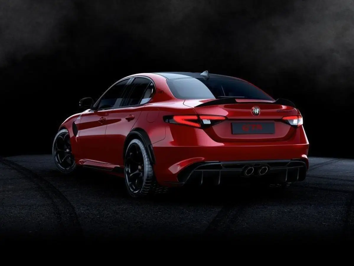 Alfa Romeo Giulia GTA, la Bestia da 540 CV (4)