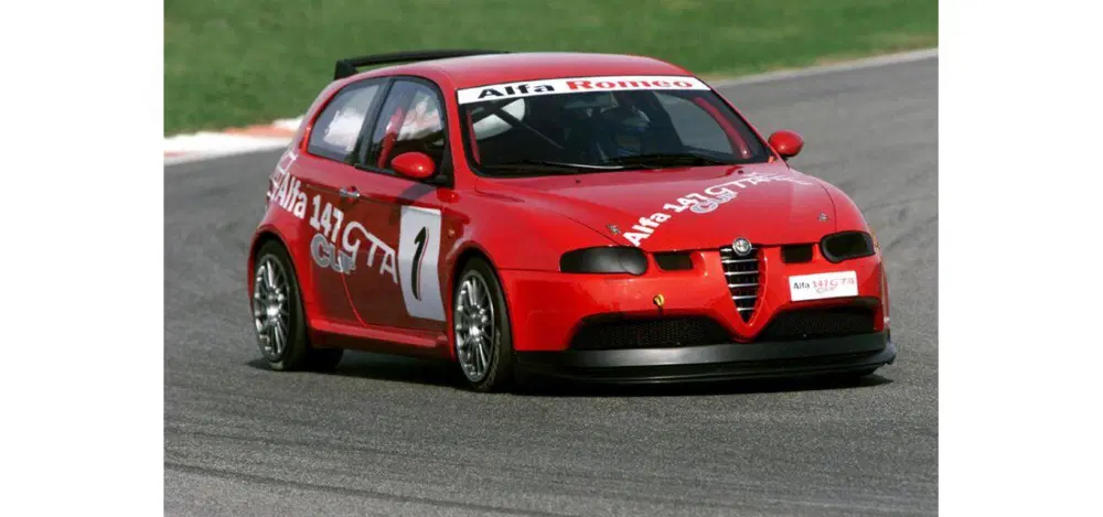 147 GTA, una delle tante. L'ultima a correre in pista pur senza glorie da campionato "vero"