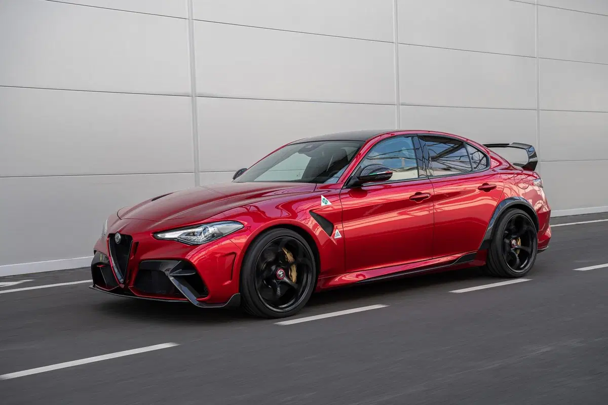 Alfa Romeo Giulia GTA, la Bestia da 540 CV (9)