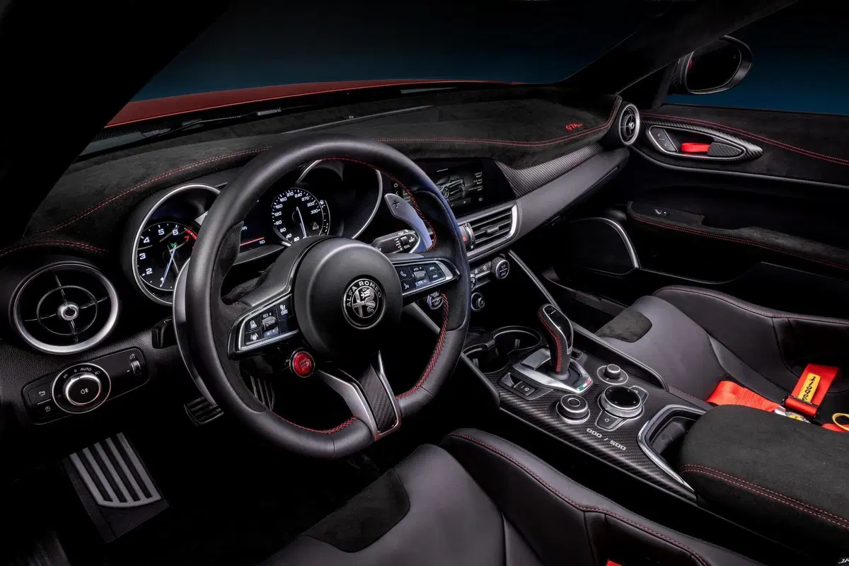 Alfa Romeo Giulia GTA, la Bestia da 540 CV (17)