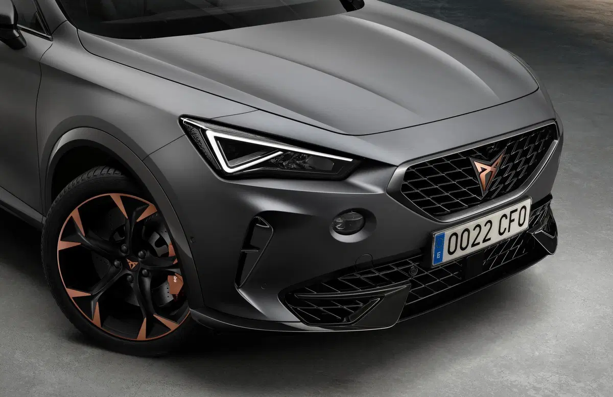 CUPRA Formentor, ecco il primo modello inedito della casa (9)
