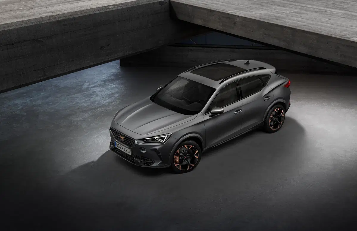 CUPRA Formentor, ecco il primo modello inedito della casa (13)