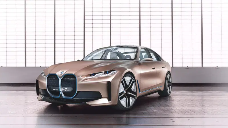 Nuova BMW i4: il rombo della Gran Coup&eacute; elettrica sar&agrave; in strada tra un anno [Video]