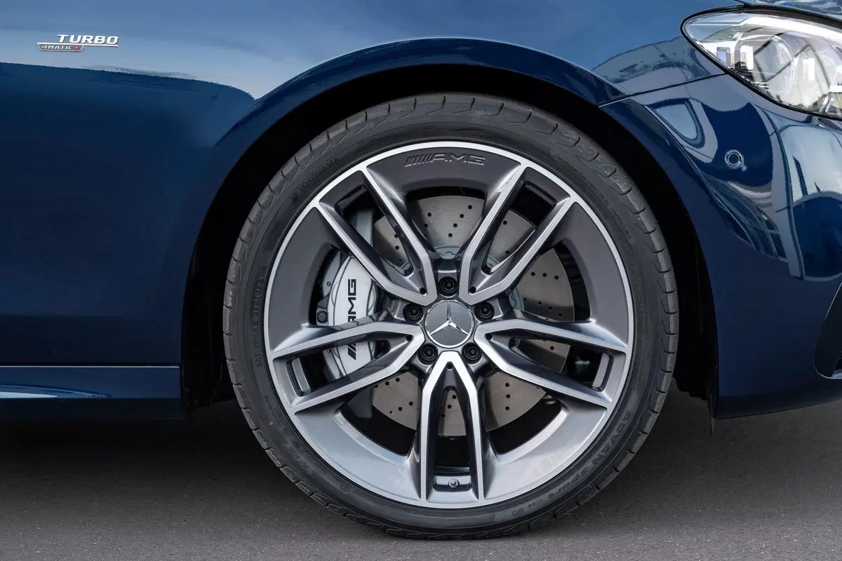 Mercedes AMG E 53 4MATIC+ Wagon (17)