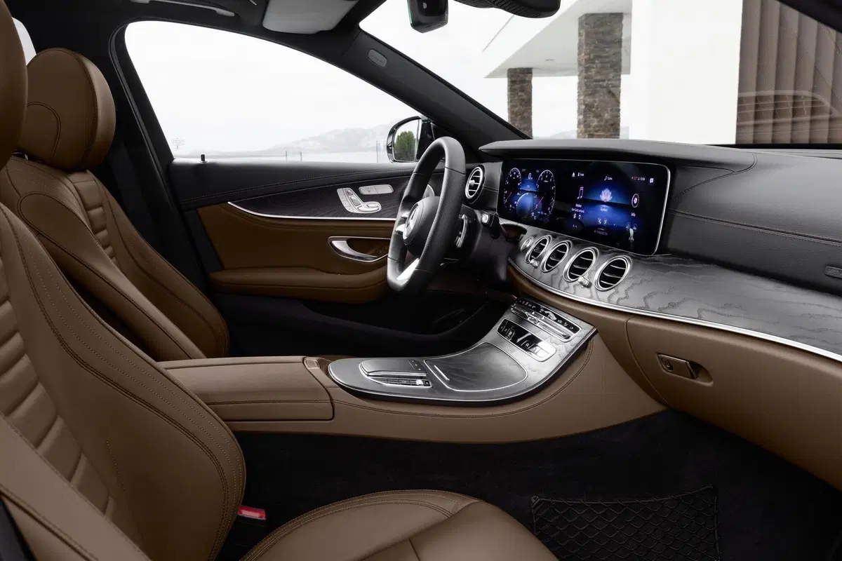 Mercedes Classe E 2020: restyling per la berlina tedesca (20)