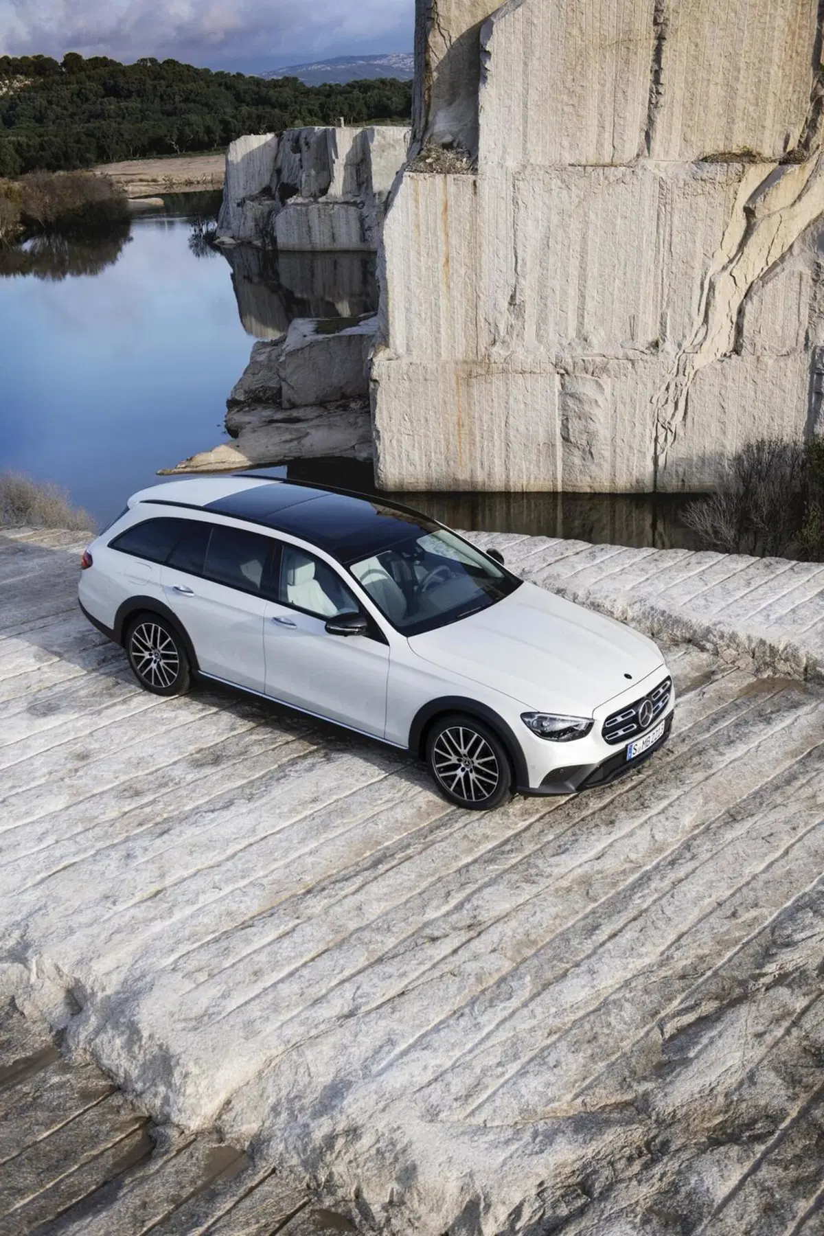 Mercedes Classe E 2020: restyling per la berlina tedesca (20)